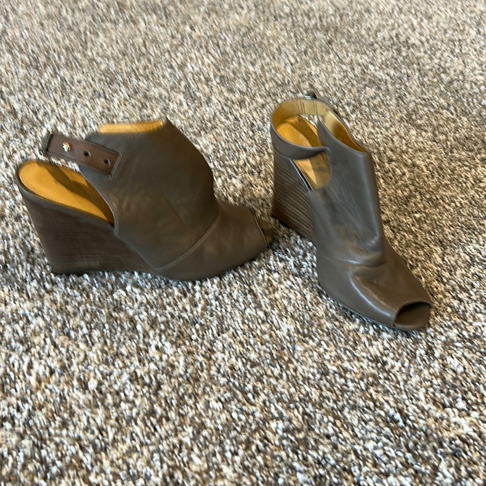 Coach Wedges